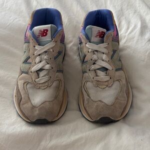 New Balance Beige Suede & Purple Lined Retro Runners